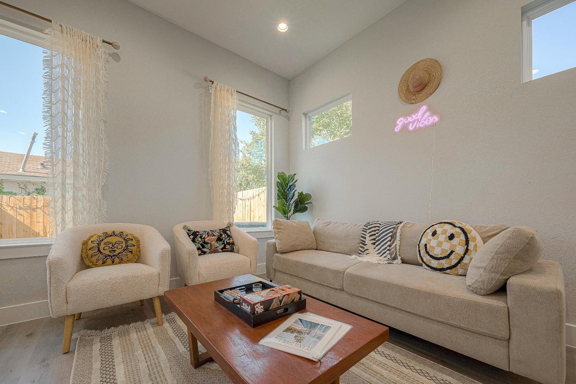 Modern Home Near Downtown With Fast Wifi, Bbq, Games & Ev Equipped! Houston Exterior foto
